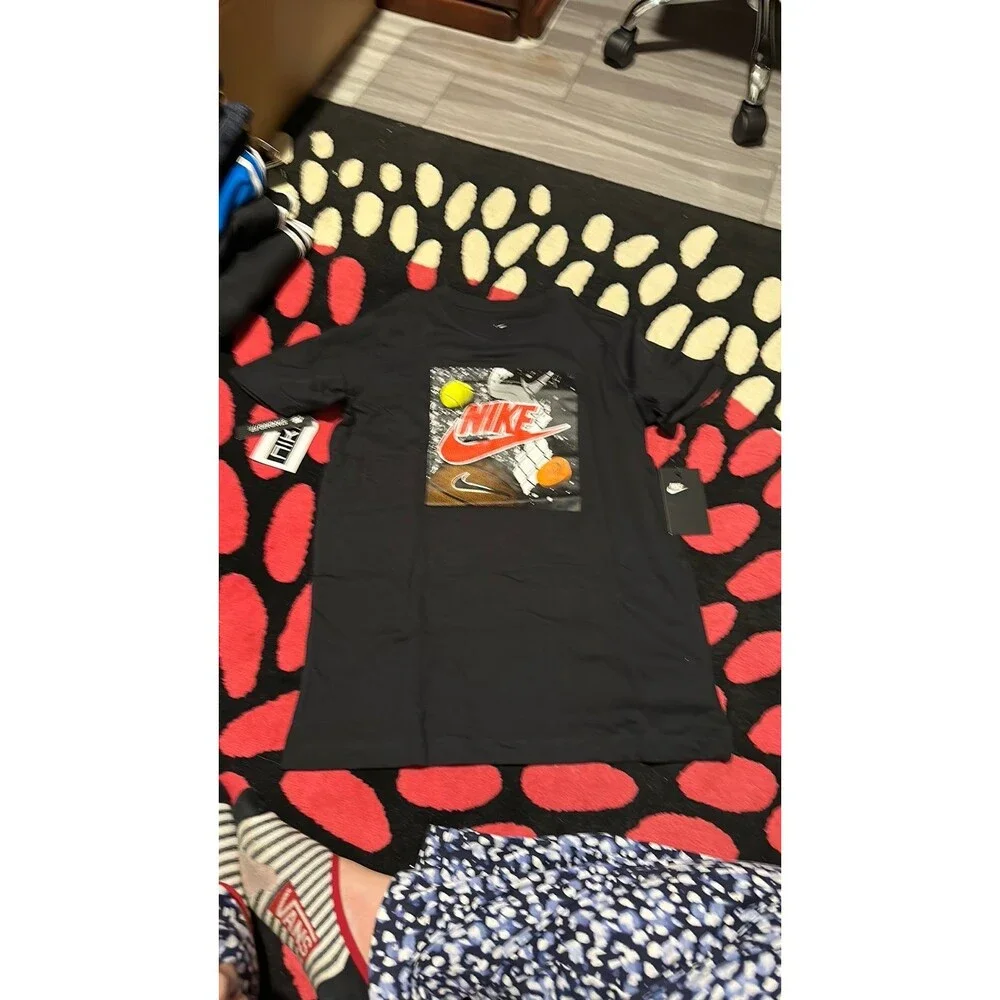 Boys Nike top